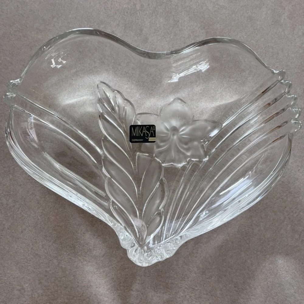 Mikasa Crystal Heart Shaped Candy Dish